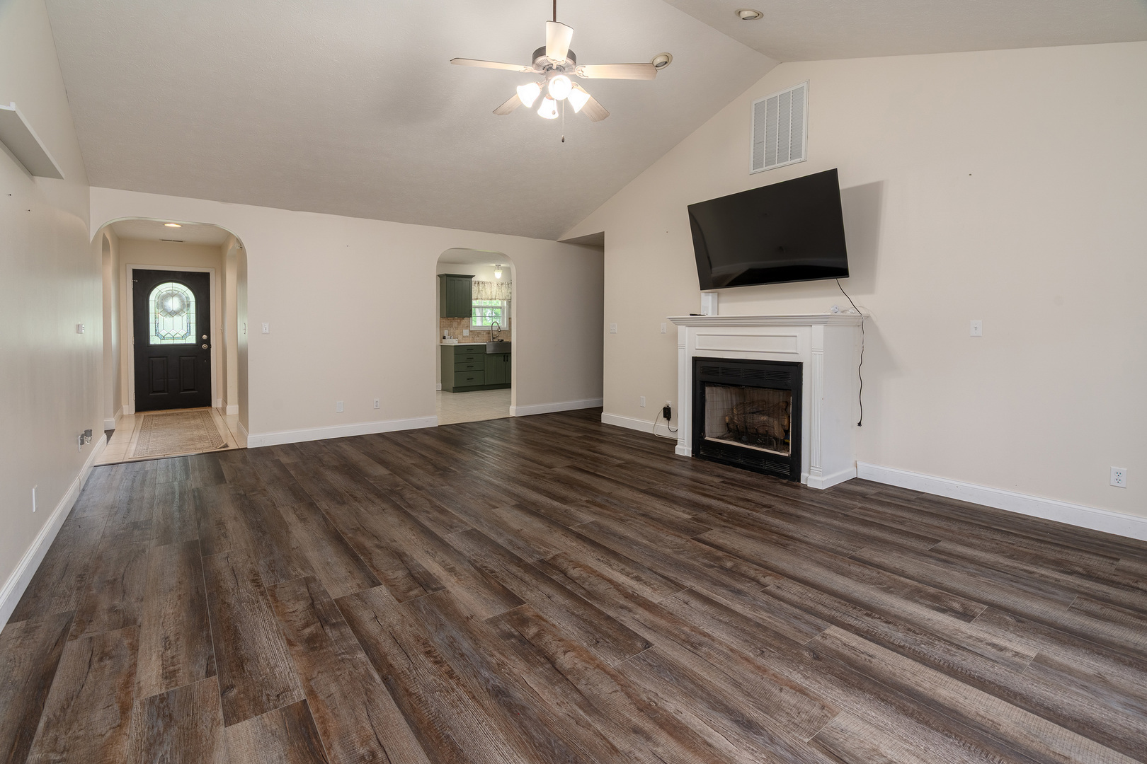 1211 Mockingbird Lane Carterville, IL 62918 - Photo 7 of 45
