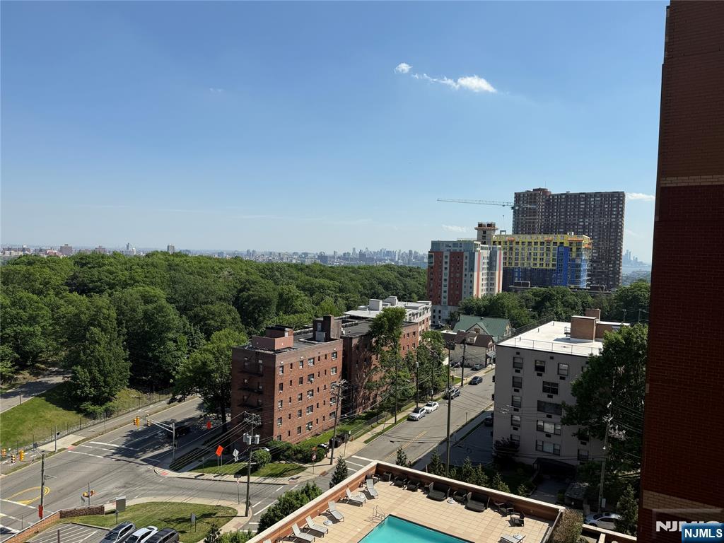 2050 North Central Road, Unit 801 Fort Lee, NJ 07024 - Photo 10 of 18