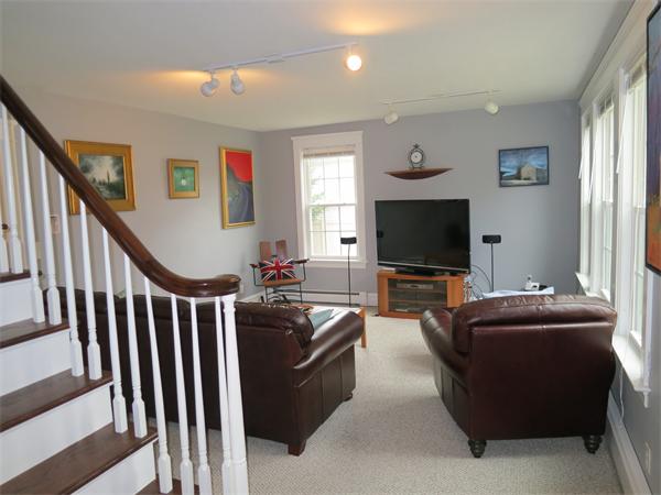 140 Wrentham Road Bellingham, MA 02019 - Photo 6 of 18 Gallery Image 6