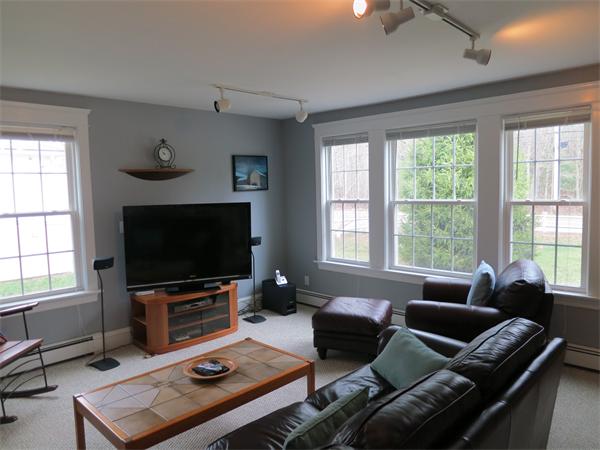 140 Wrentham Road Bellingham, MA 02019 - Photo 7 of 18 Gallery Image 7