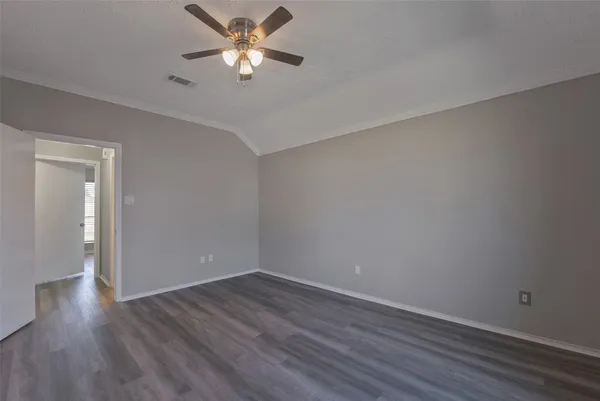 $2,150 | 13715 Ludgate Pass, Houston, TX 77034