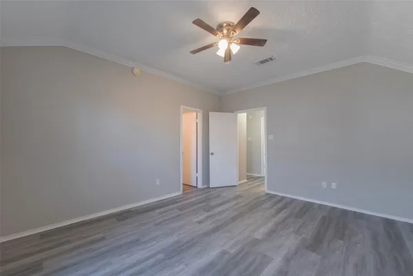 $2,150 | 13715 Ludgate Pass, Houston, TX 77034