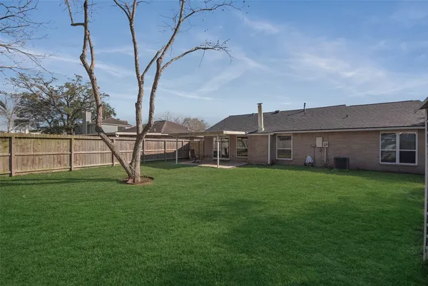 $2,150 | 13715 Ludgate Pass, Houston, TX 77034
