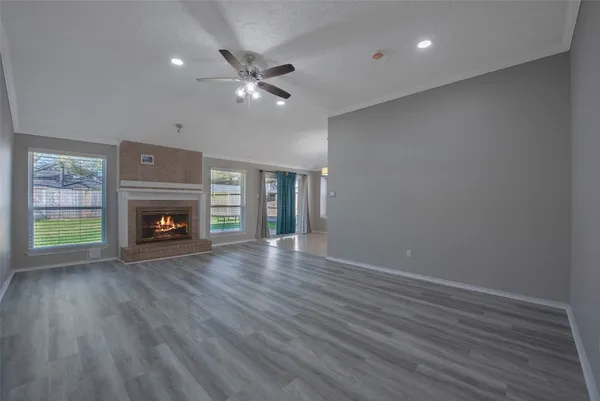$2,150 | 13715 Ludgate Pass, Houston, TX 77034