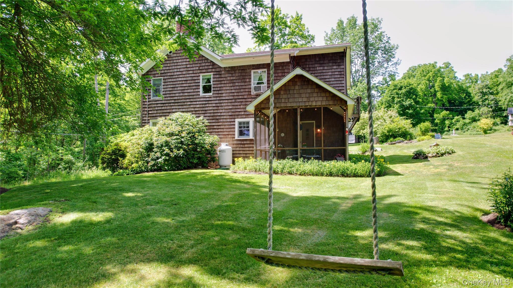 9 Iron Forge Road Warwick, NY 10990 - Photo 6 of 36
