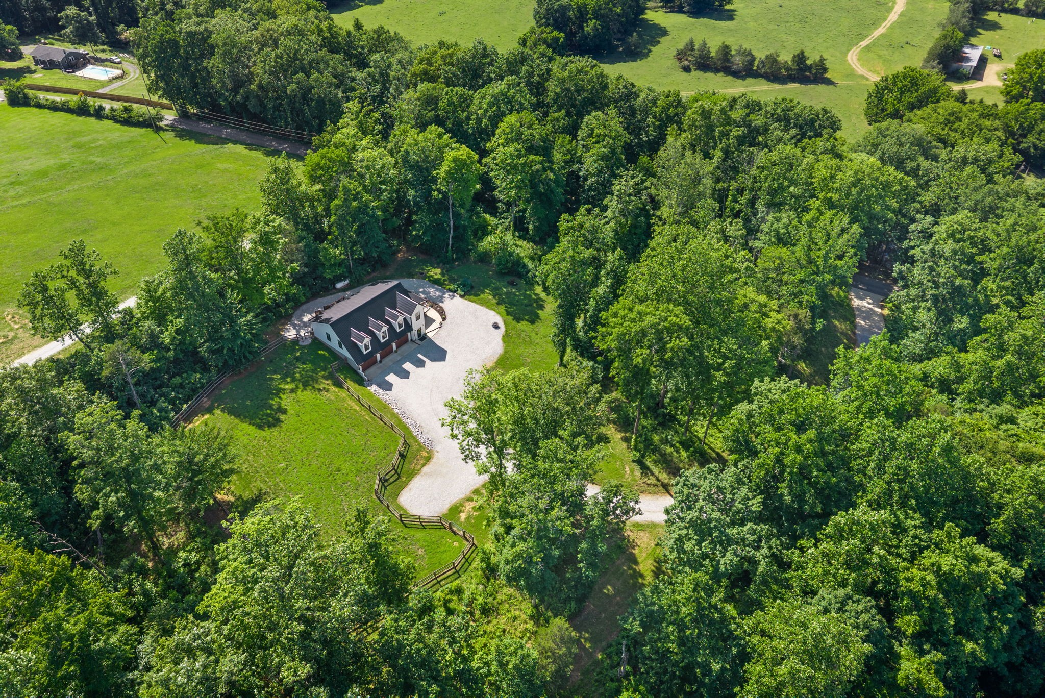 1300 Brummit Road Charlotte, TN 37036 - Photo 36 of 46