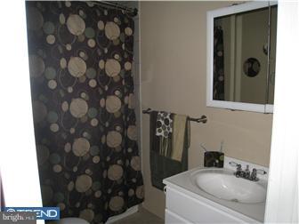 515 York Rd., Unit 10C Willow Grove, PA 19090 - Photo 11 of 11 Bathroom