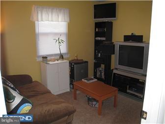 515 York Rd., Unit 10C Willow Grove, PA 19090 - Photo 9 of 11 Bedroom 2