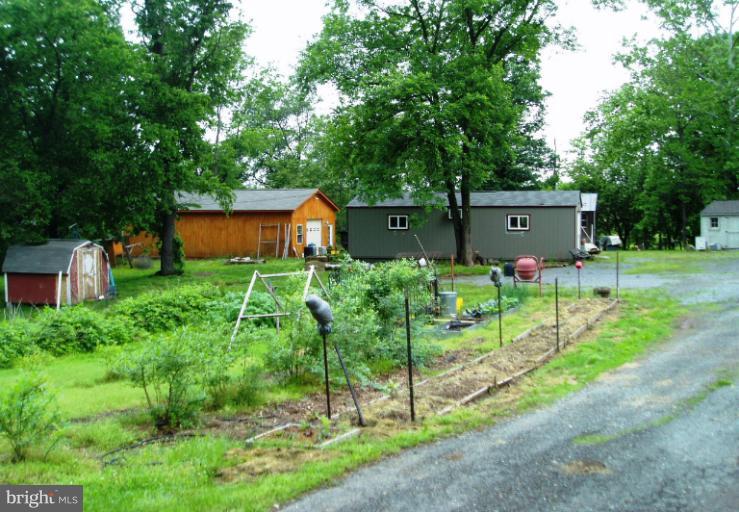 9103 Webb Road Somerset, VA 22972 - Photo 3 of 15 Garden & Outbuildings
