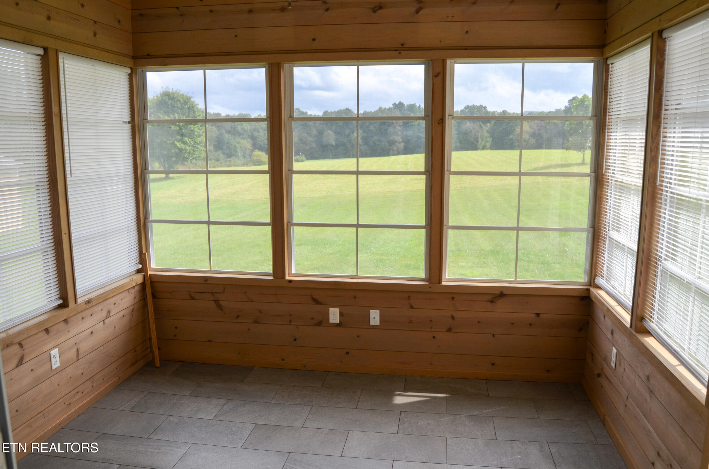 1432 Sawmill Road Crossville, TN 38555 - Photo 34 of 54 4-DSC_0286