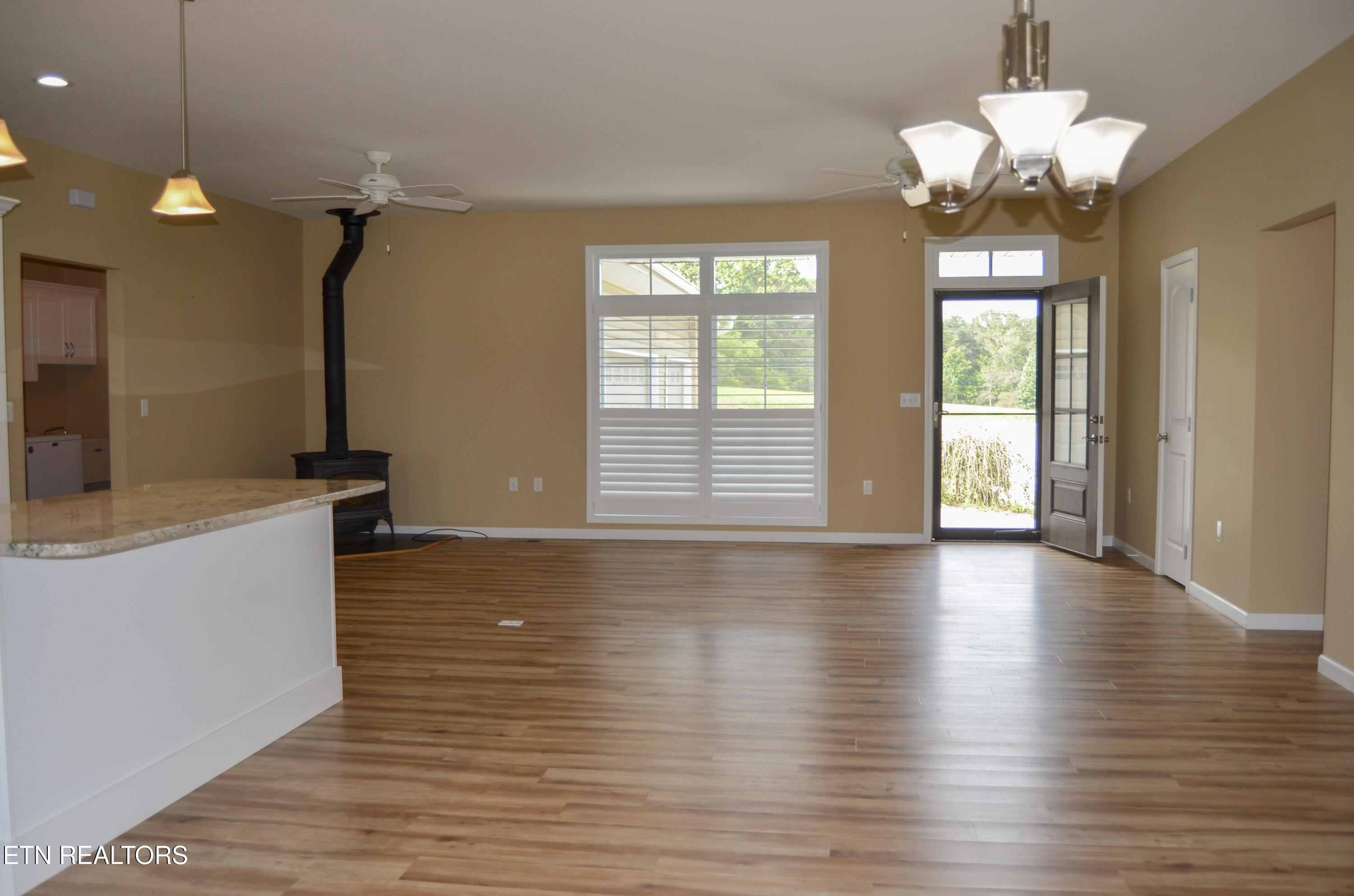 1432 Sawmill Road Crossville, TN 38555 - Photo 9 of 54 5-DSC_0287