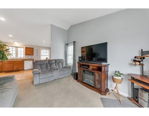 75 Wentworth Street Springfield, MA 01104 - Photo 11 of 16 Gallery Image 11