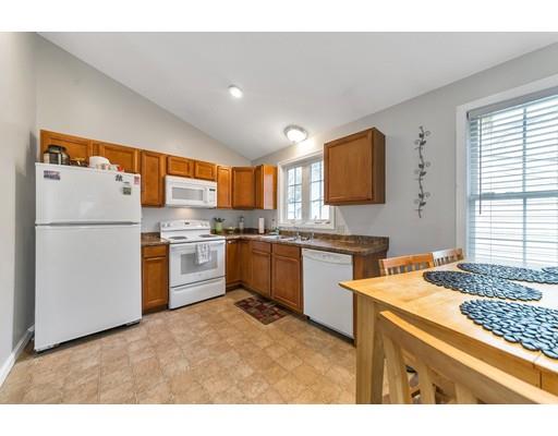 75 Wentworth Street Springfield, MA 01104 - Photo 9 of 16 Gallery Image 9