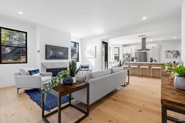 $1,745,000 | 2012 Eagle Court, Santa Rosa, CA 95403