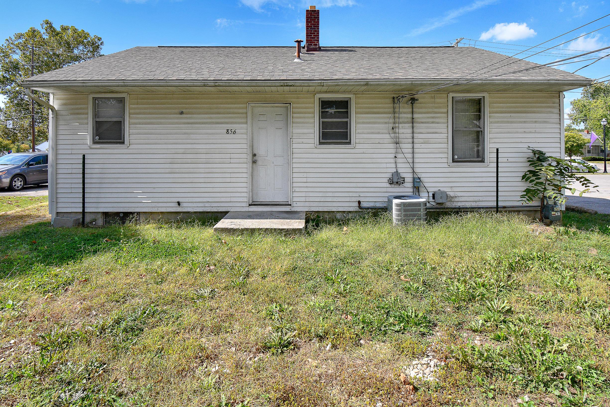 856 South Yearling Road Columbus, OH 43213 - Photo 23 of 32 856 South Yearling Road Whitehall Ohio 4