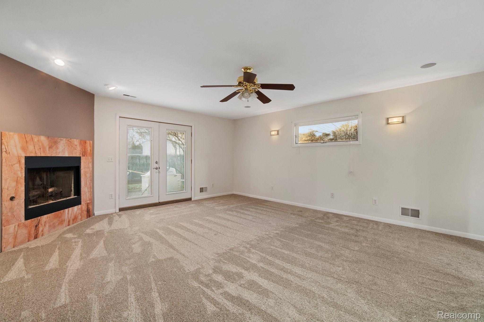 4755 Pelton Road Clarkston, MI 48346 - Photo 17 of 32 Gallery Image 17
