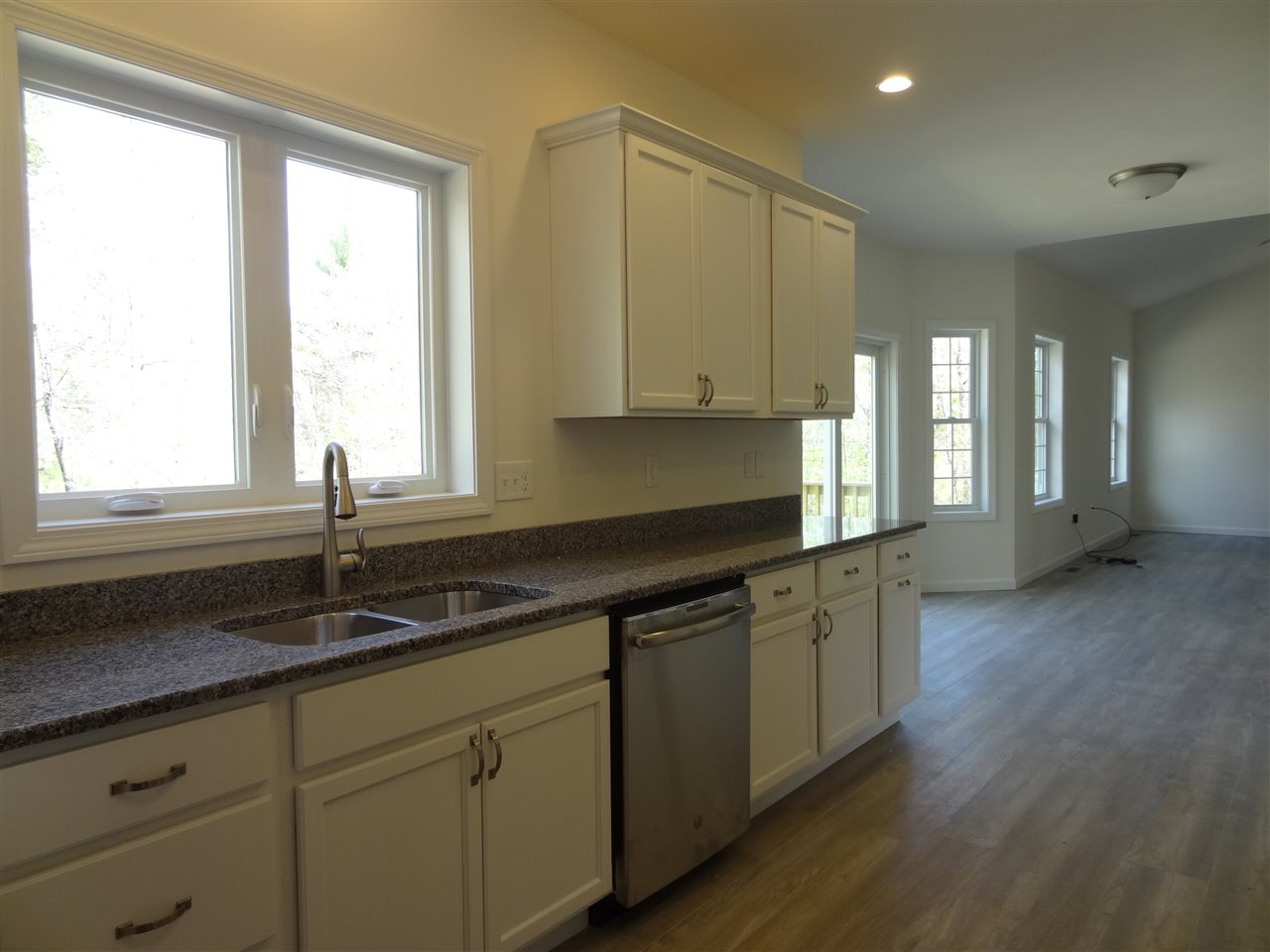 123 Falcon Ridge Road, Unit LOT#12 Milford, NH 03055 - Photo 3 of 36