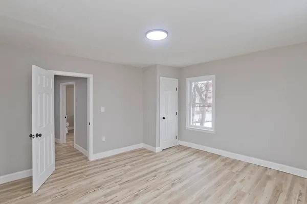 $329,999 | 305 Dickinson Street, Springfield, MA 01108