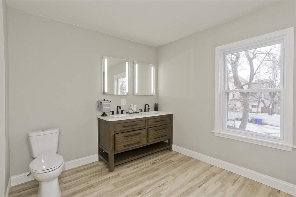 305 Dickinson Street Springfield, MA 01108 - Photo 22 of 25