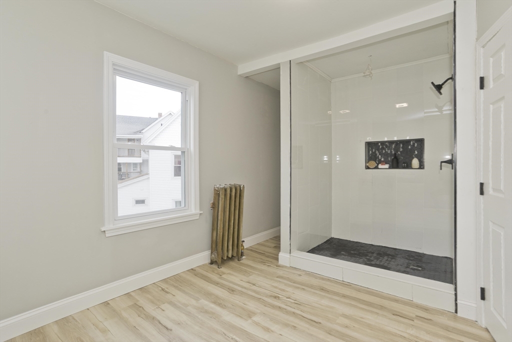 305 Dickinson Street Springfield, MA 01108 - Photo 23 of 25