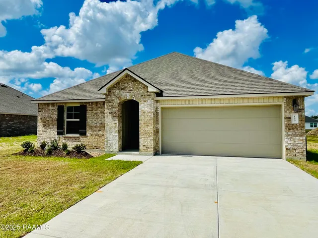 $249,500 | 133 Ivywood Court, Duson, LA 70529