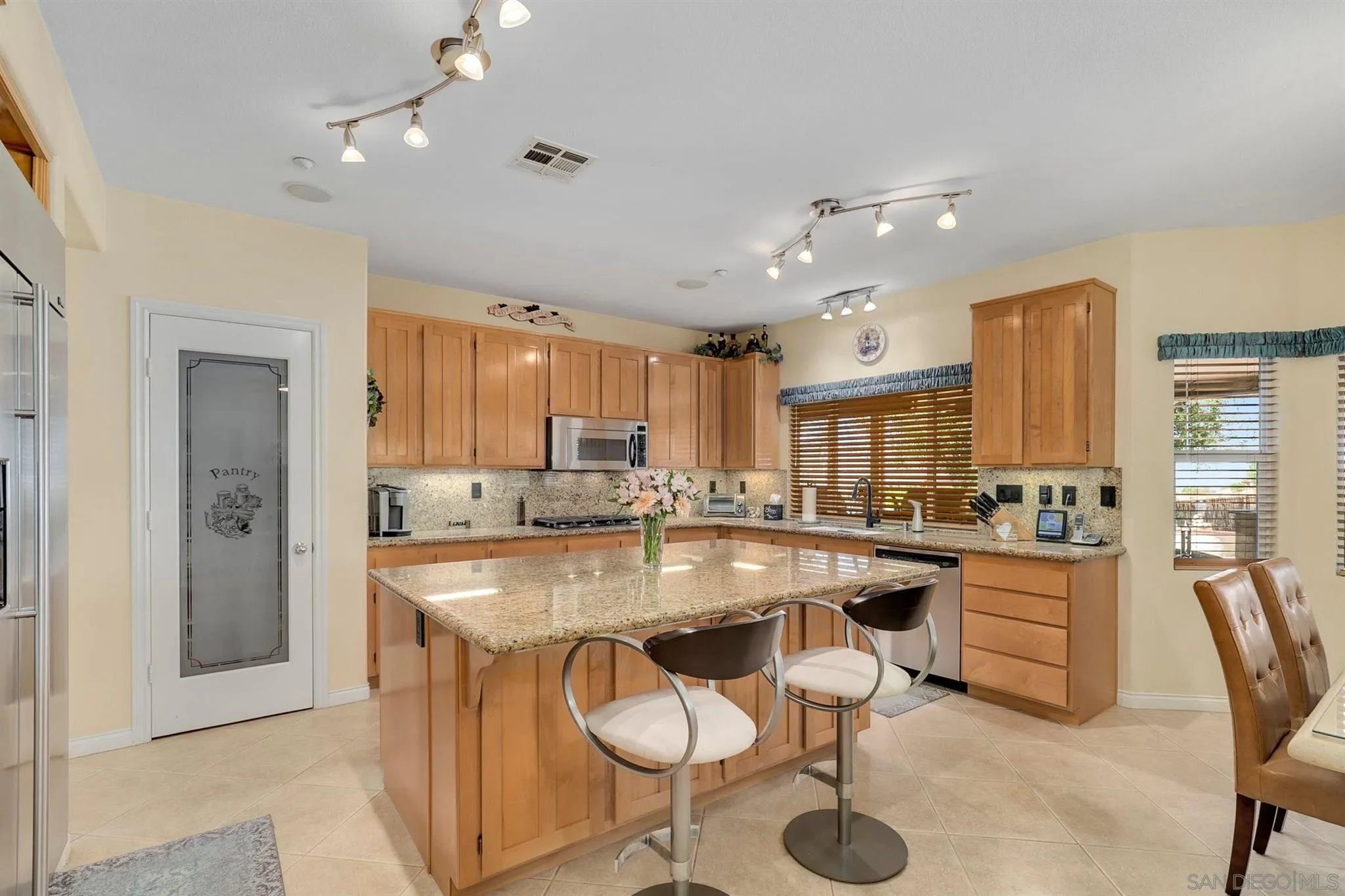 10138 Silva Road El Cajon, CA 92021 - Photo 17 of 71 Gallery Image 17