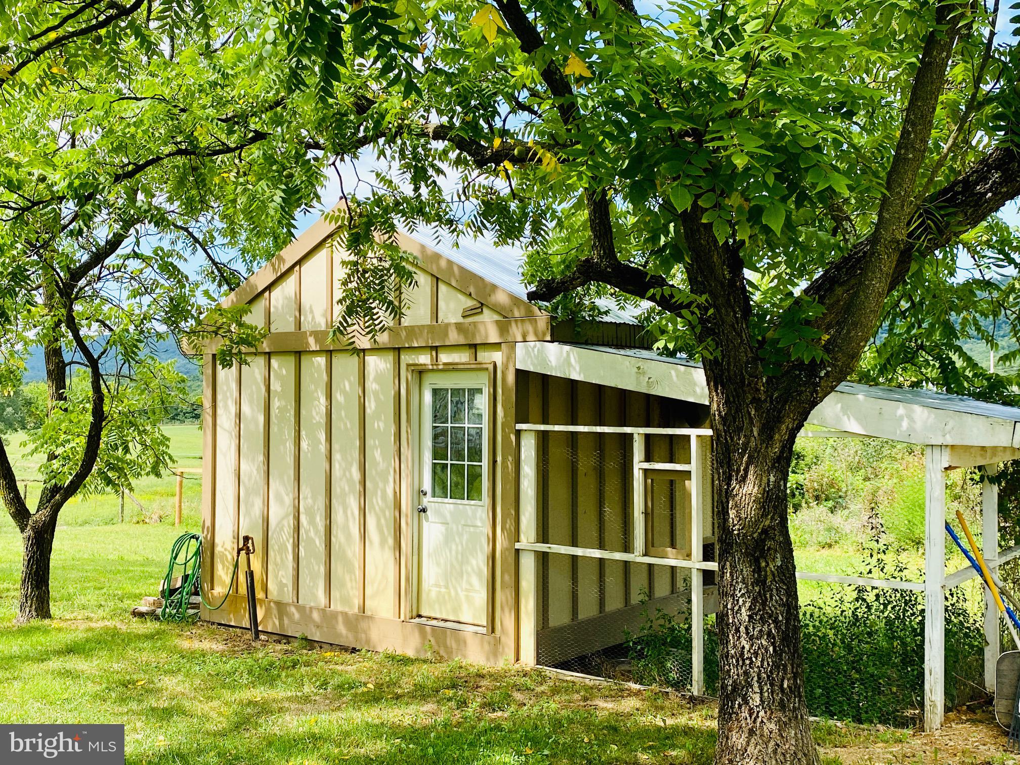 1453 Reunion Corner Road Gerrardstown, WV 25420 - Photo 4 of 51 Chicken House