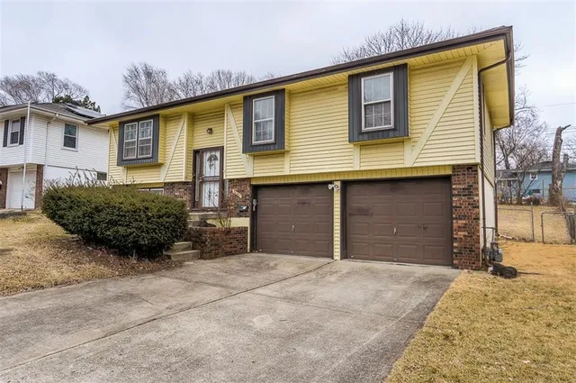 $159,900 | 11601 Manchester Avenue, Kansas City, MO 64134