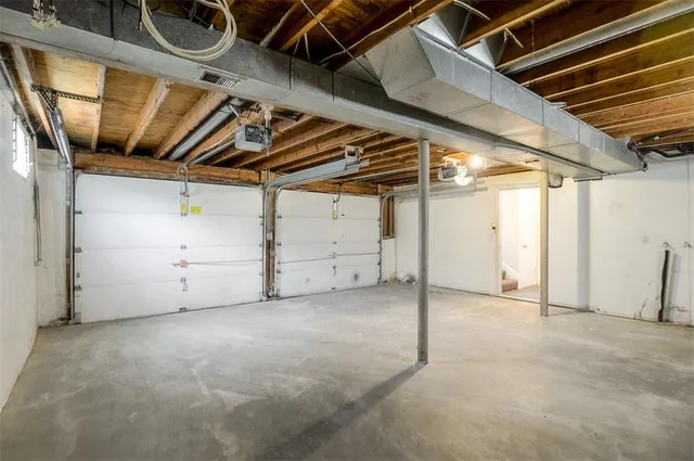 $159,900 | 11601 Manchester Avenue, Kansas City, MO 64134