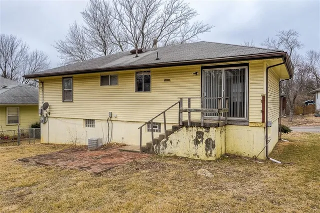 $159,900 | 11601 Manchester Avenue, Kansas City, MO 64134