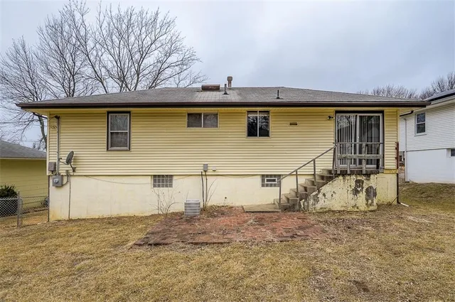 $159,900 | 11601 Manchester Avenue, Kansas City, MO 64134