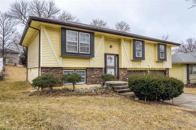 $159,900 | 11601 Manchester Avenue, Kansas City, MO 64134