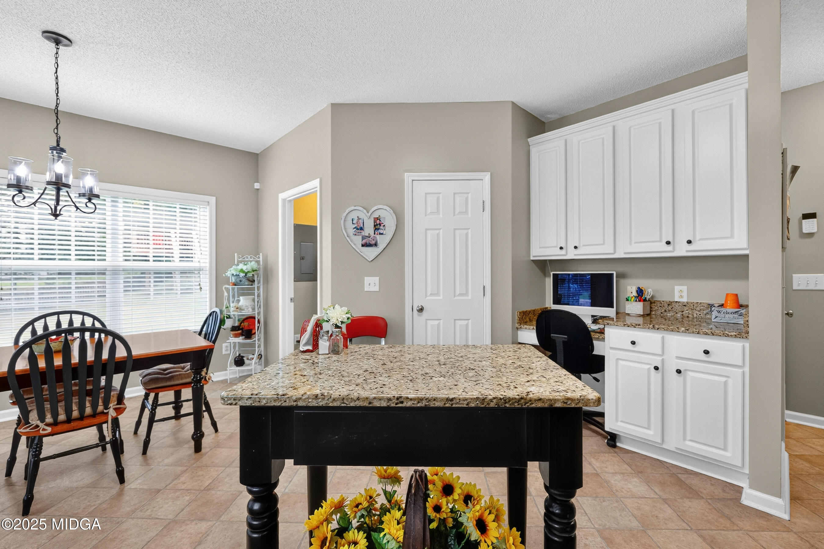 504 Edgefield Way Macon, GA 31210 - Photo 14 of 41 14-009_W7A4708