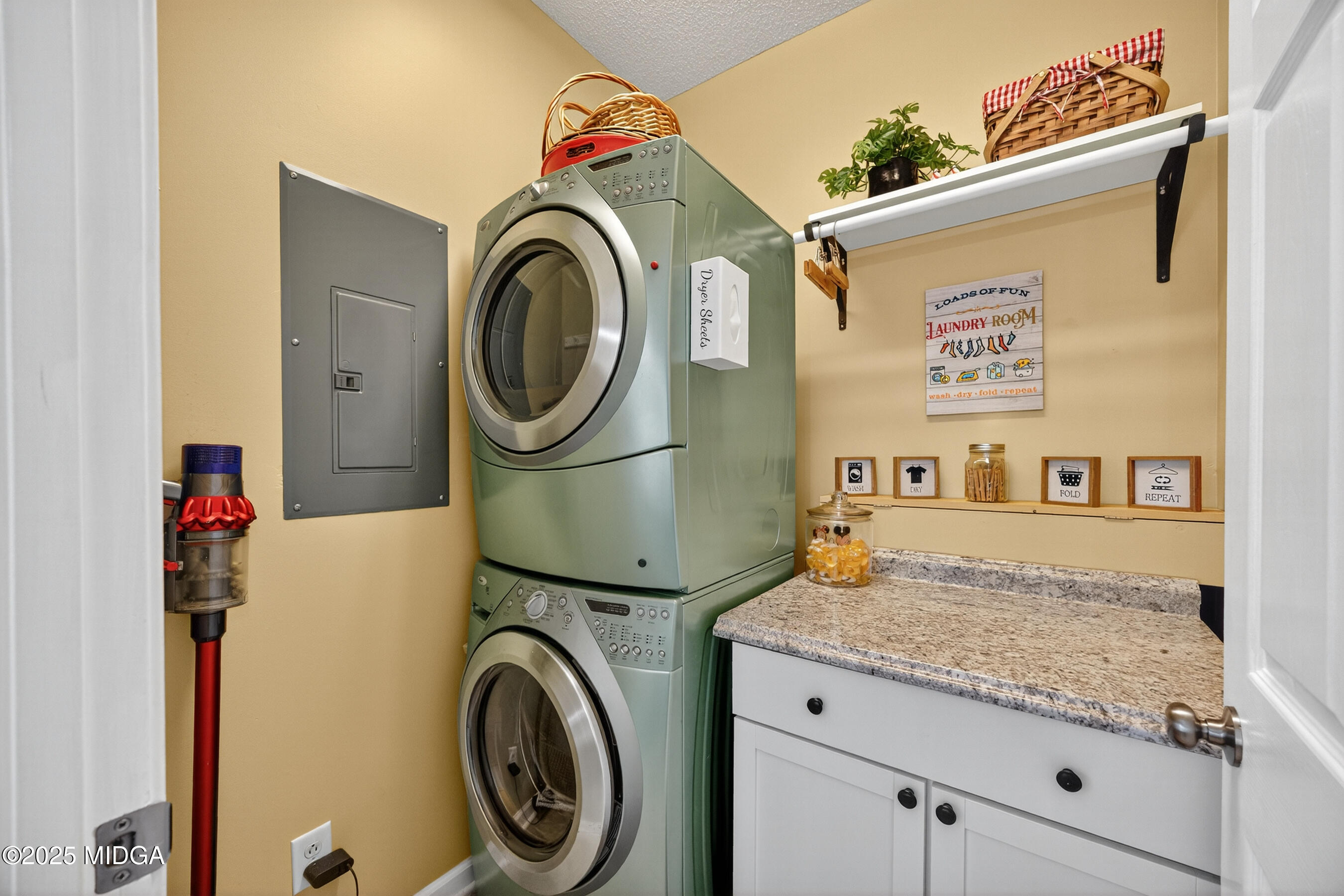 504 Edgefield Way Macon, GA 31210 - Photo 16 of 41 16-011_W7A4715