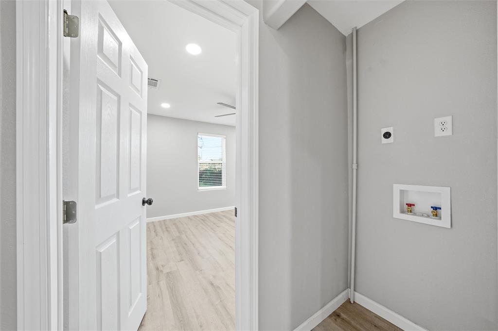 803 Garrison Street Waco, TX 76704 - Photo 12 of 16 a view of an empty room