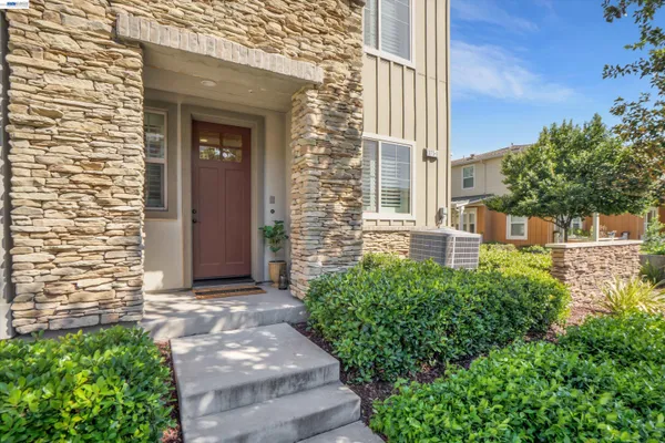 $899,999 | 375 Basswood Common, Unit 9, Livermore, CA 94551