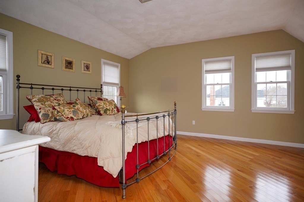 118 Dean Road Marlborough, MA 01752 - Photo 19 of 27 Gallery Image 19