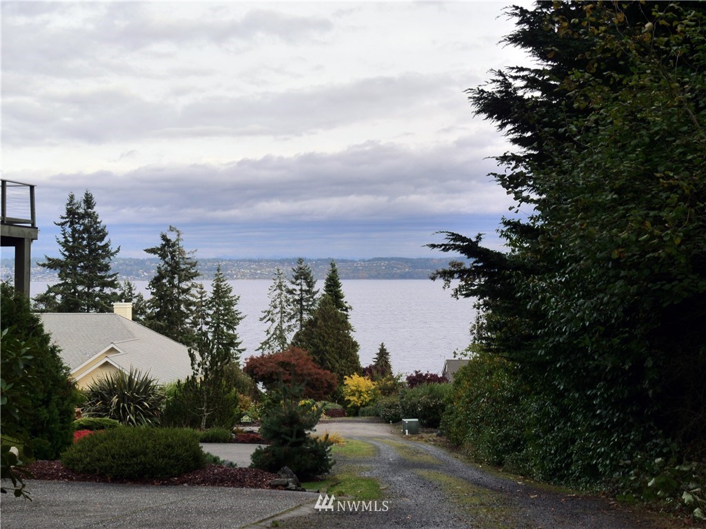 21357 President Point Road Northeast Kingston, WA 98346 - Photo 1 of 18 Gallery Image 1