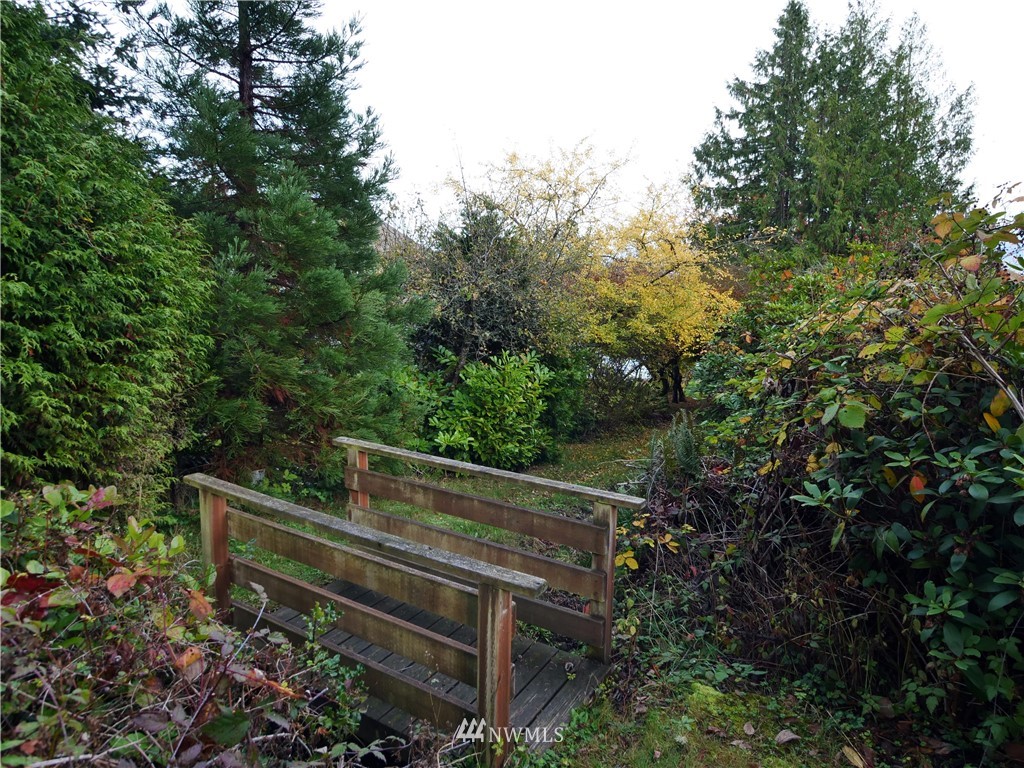 21357 President Point Road Northeast Kingston, WA 98346 - Photo 11 of 18 Gallery Image 11