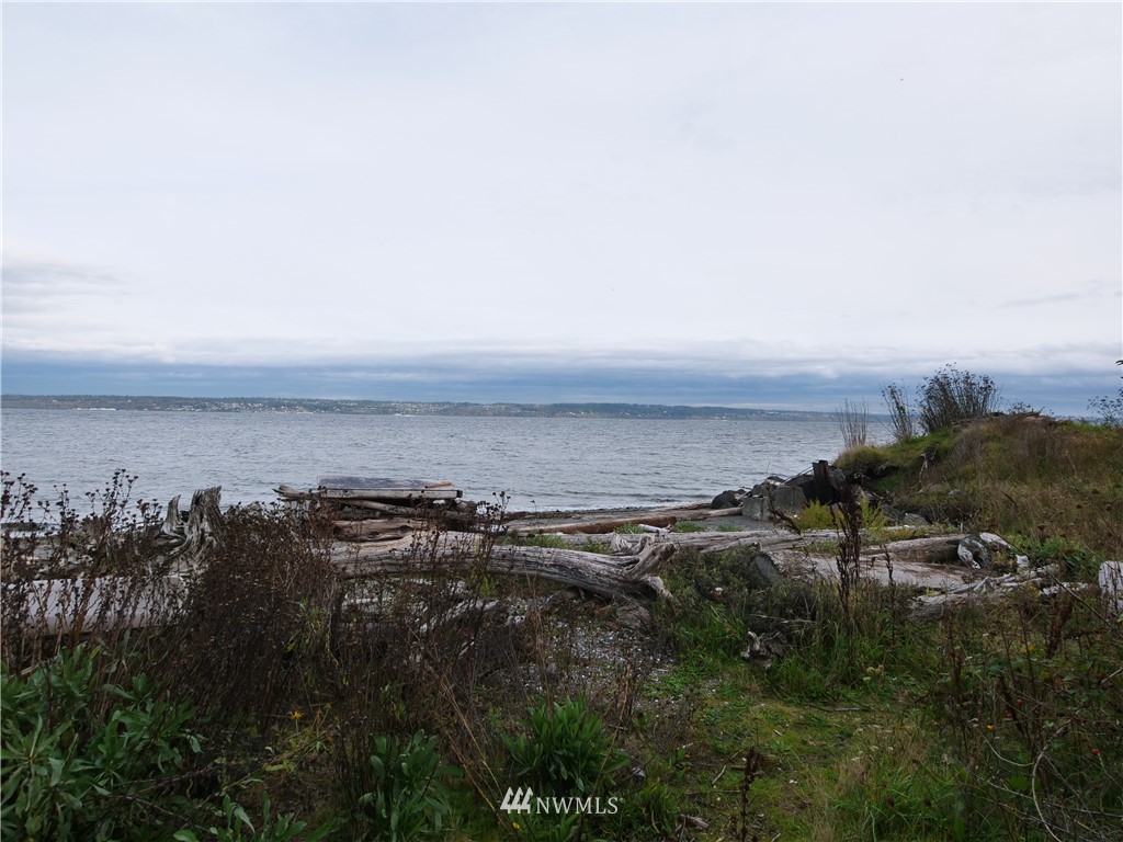 21357 President Point Road Northeast Kingston, WA 98346 - Photo 13 of 18 Gallery Image 13
