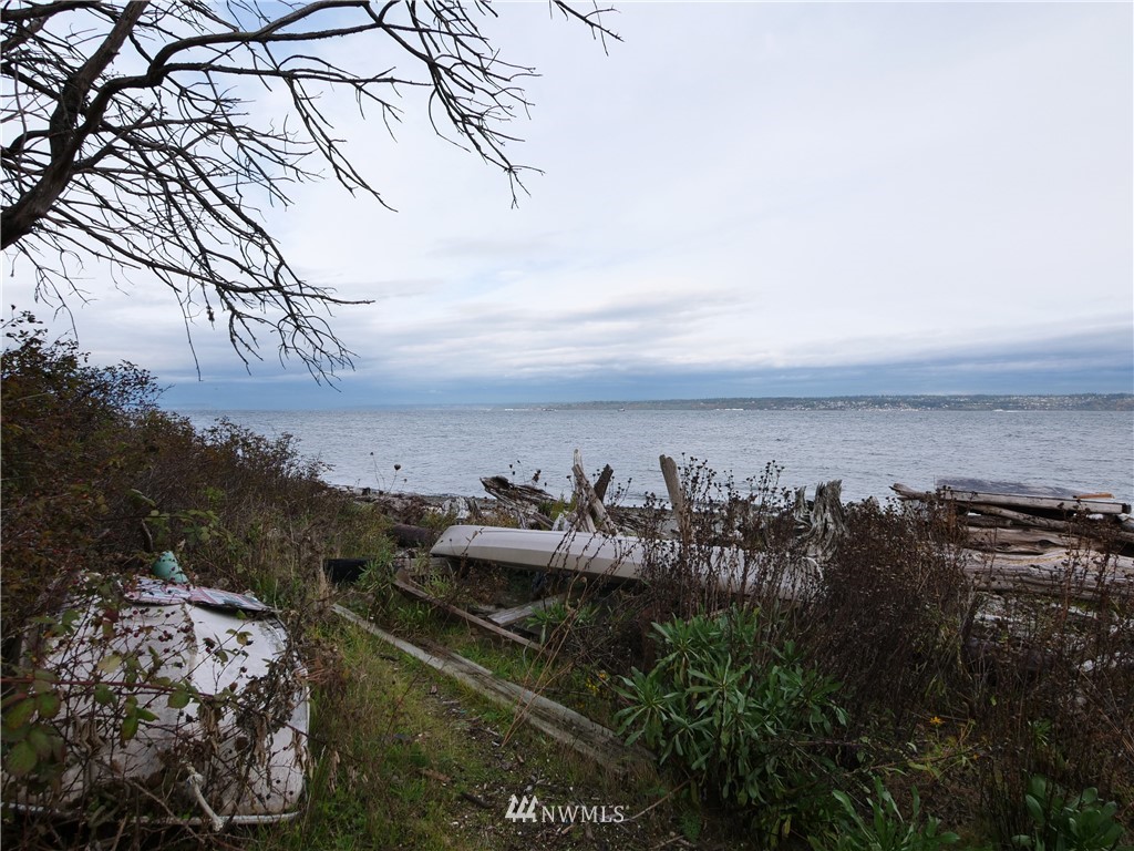 21357 President Point Road Northeast Kingston, WA 98346 - Photo 14 of 18 Gallery Image 14