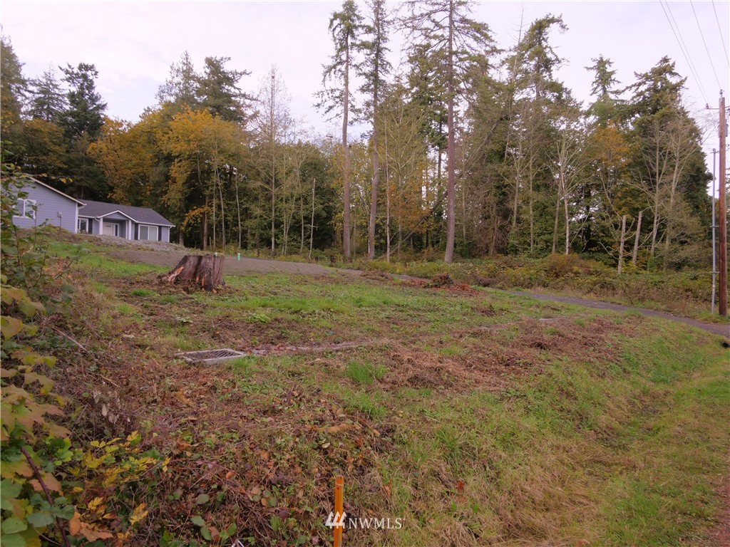 21357 President Point Road Northeast Kingston, WA 98346 - Photo 5 of 18 Gallery Image 5