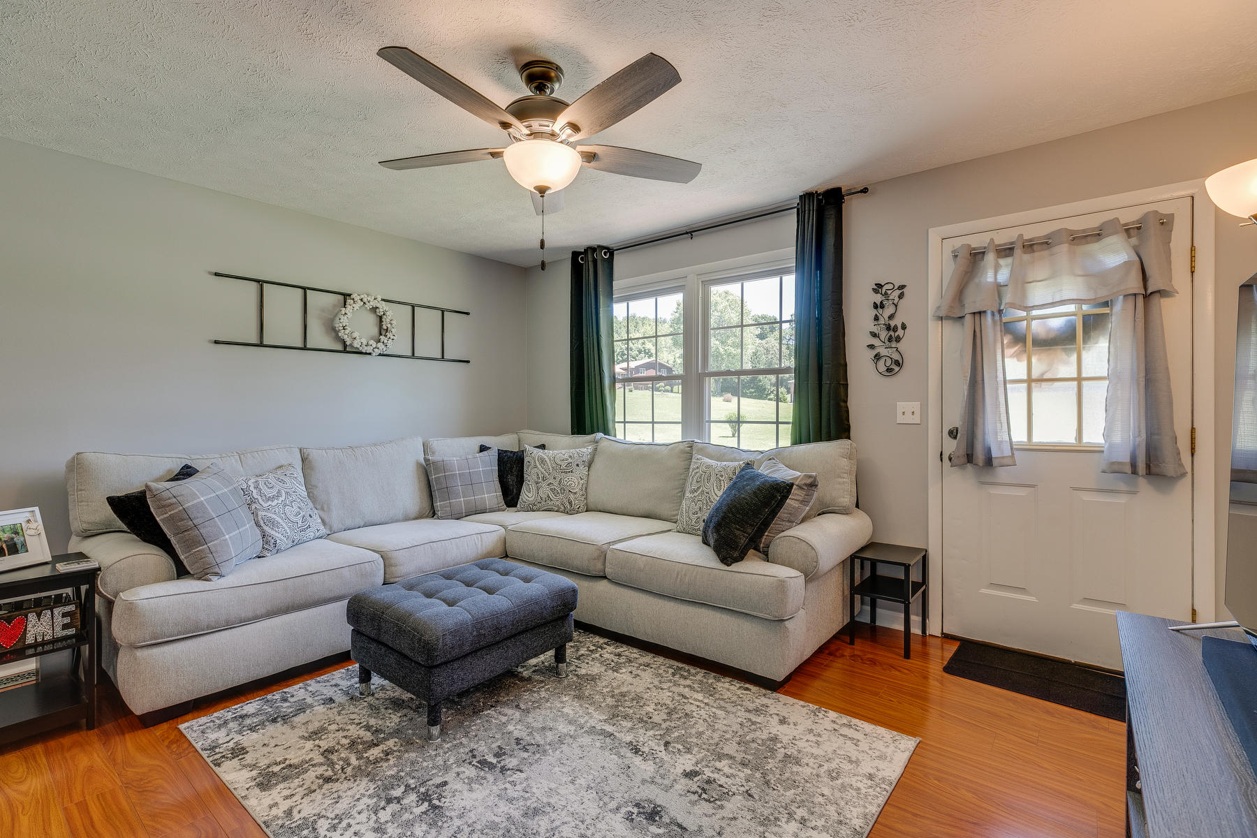 253 Cedar Branch Road Kingsport, TN 37664 - Photo 7 of 31 007