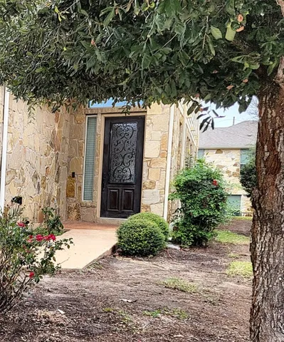 $2,900 | 7508 Colina Vista Loop, Unit B, Austin, TX 78750