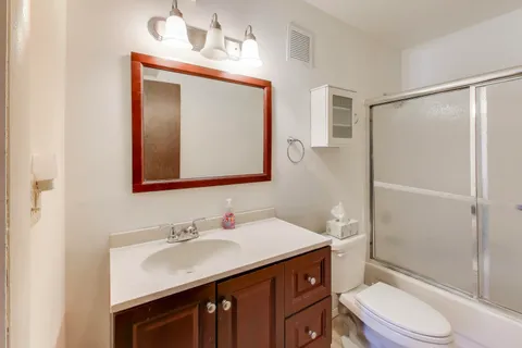 $210,000 | 717 Killarney Court, Unit 2D, Schaumburg, IL 60193