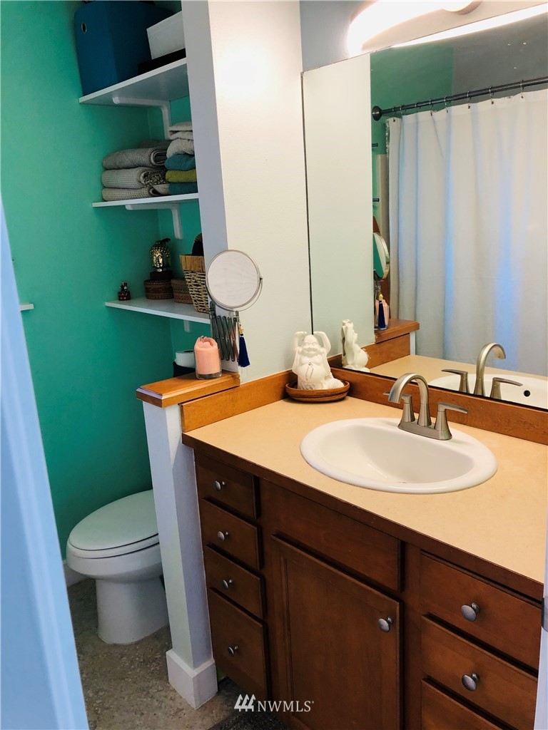 12906 Wallace Road Southeast Olalla, WA 98359 - Photo 17 of 19 Gallery Image 17