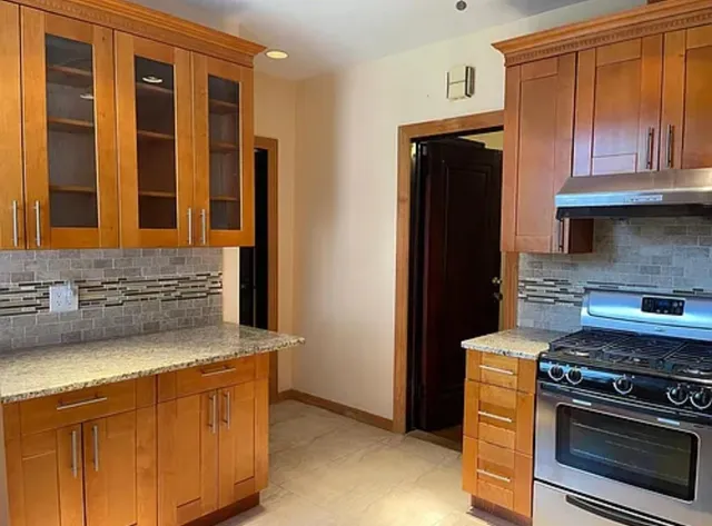 $1,150,000 | 2564 Paulding Avenue | Bronxwood