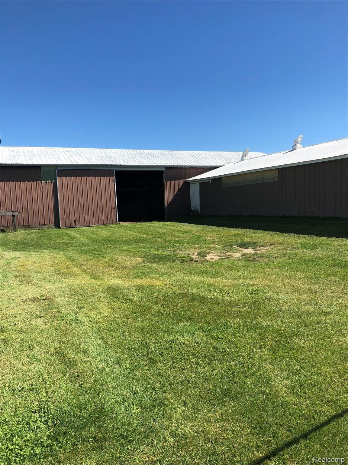 6815 Conrad Road Mayville, MI 48744 - Photo 3 of 58 IMG_0528.JPG