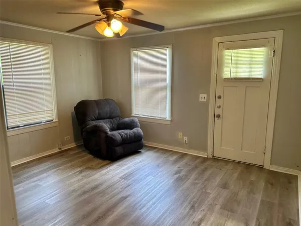 $1,500 | 309 South Bell Street, Royse City, TX 75189