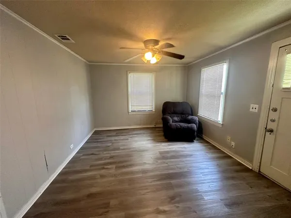 $1,500 | 309 South Bell Street, Royse City, TX 75189
